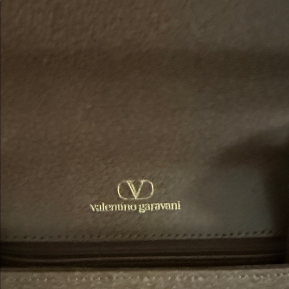 Valentino Garavani Brown Leather Top-Handle Crossbody Bag with Gold Hardware - Picture 6 of 9